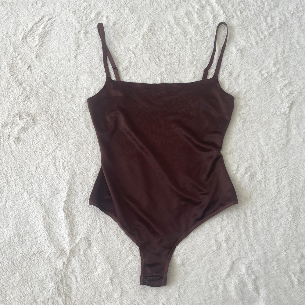 NWT Skims Barely There Shapewear Bodysuit Cocoa Brown Thong Size Medium - Picture 2 of 10